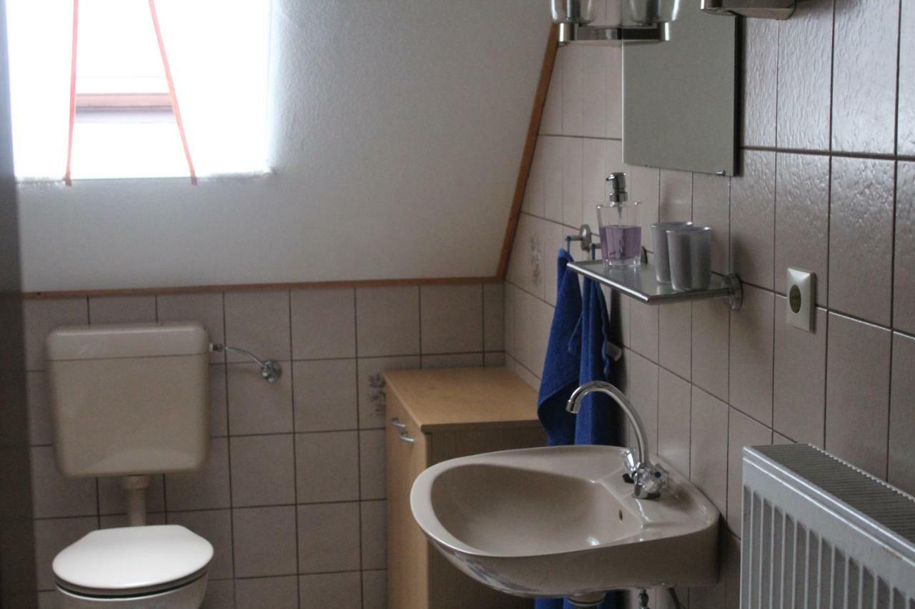 Haus Im Wiesengrund เอเซินส์ ภายนอก รูปภาพ